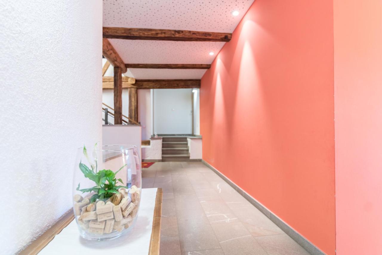 Strasserhof Tenuta-Weingut Vahrn Екстериор снимка